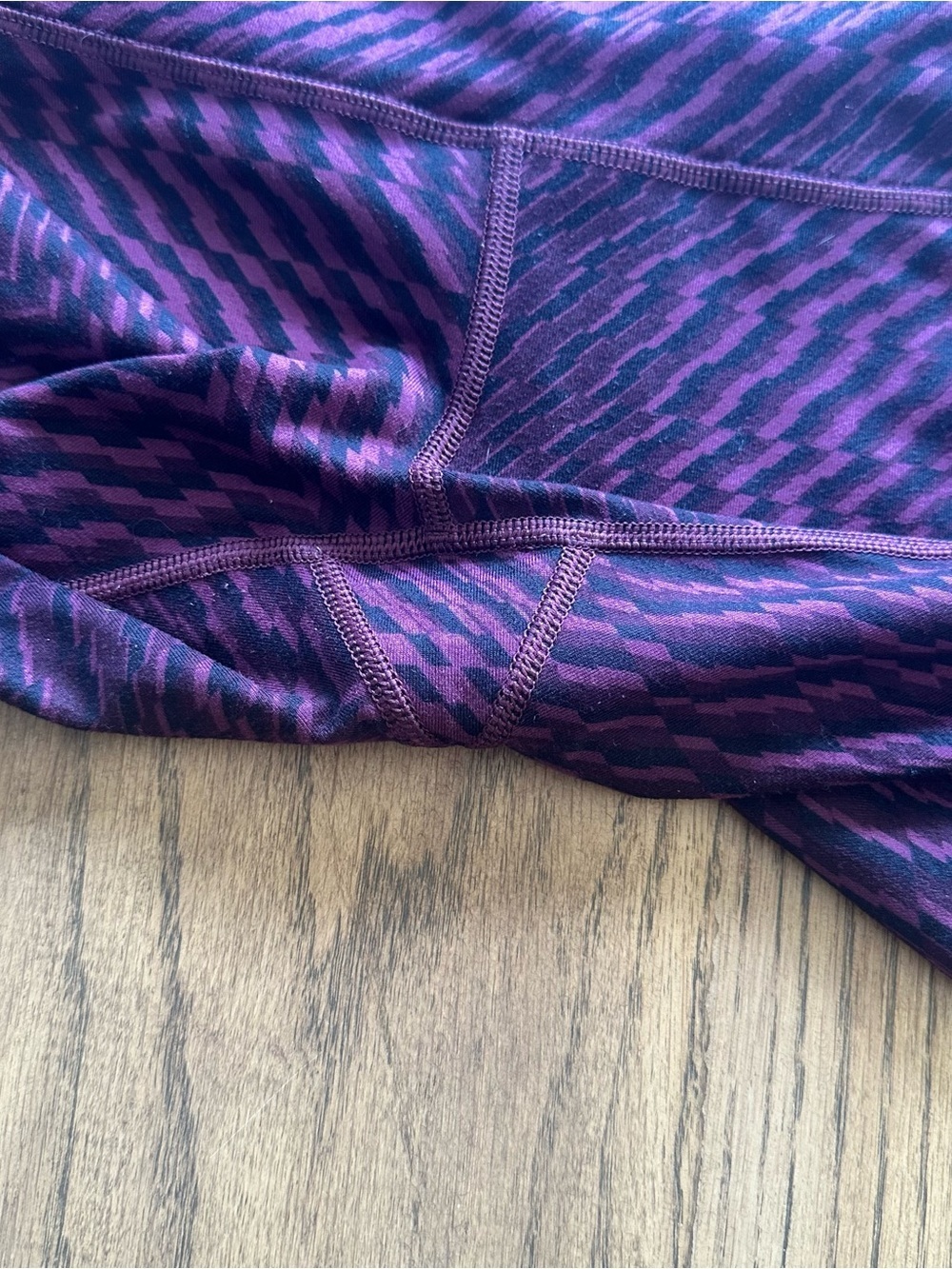Lululemon Full Length Legging Purple & Black Patterned High-Waist Comfy Size 8 - Picture 2 of 8